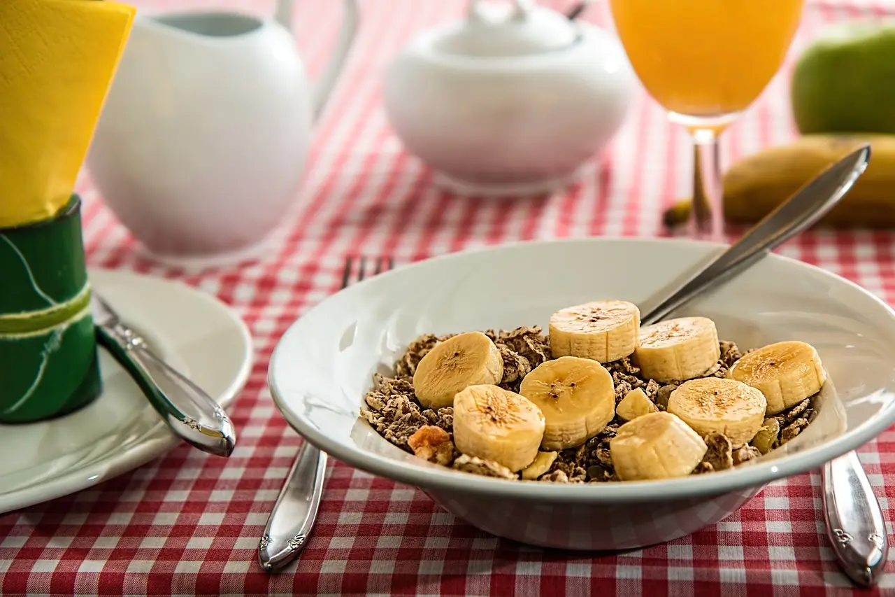 Colazione anti-gonfiore: la combinazione ideale per iniziare giugno senza pesantezza Colazione anti-gonfiore: la combinazione ideale per iniziare giugno senza pesantezza