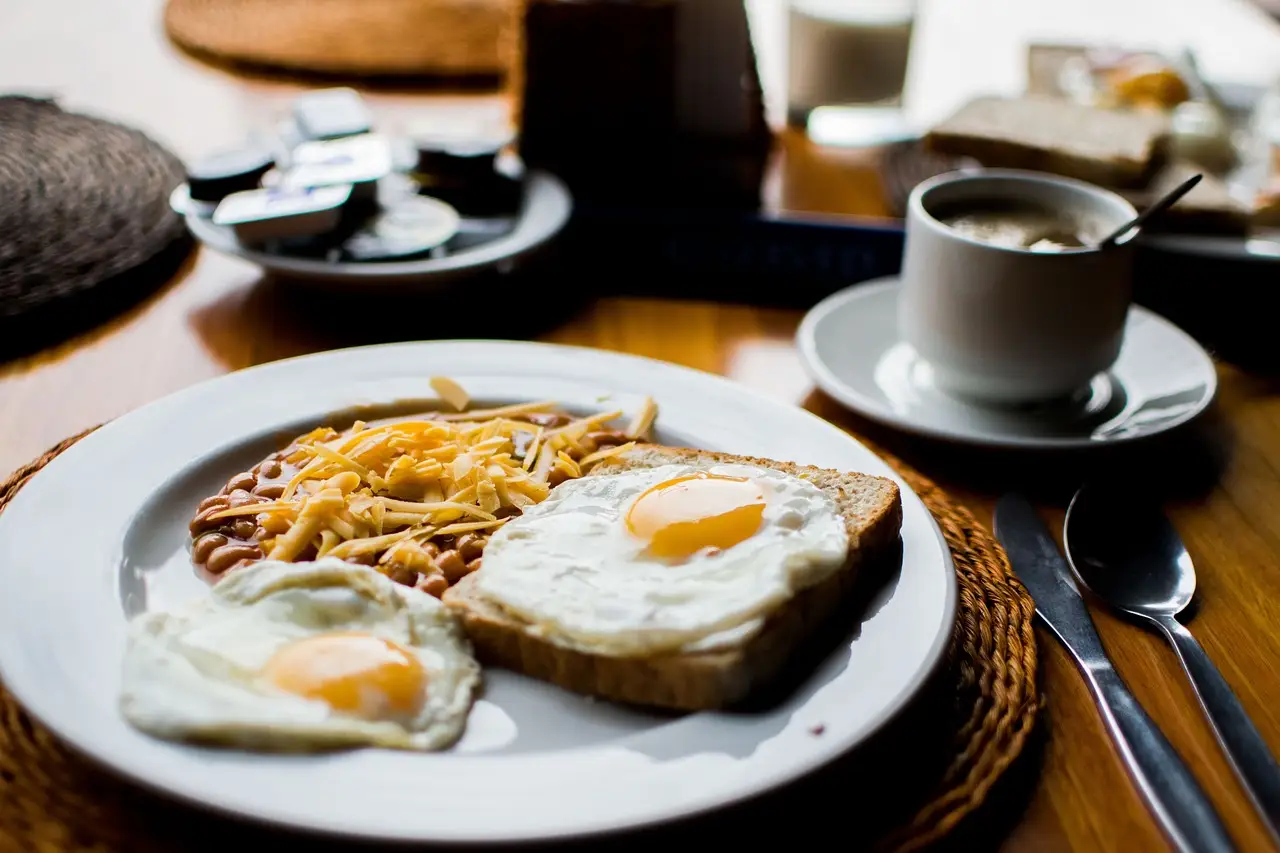 La colazione proteica ideale per una pelle luminosa in estate: la guida dei dermatologi La colazione proteica ideale per una pelle luminosa in estate: la guida dei dermatologi