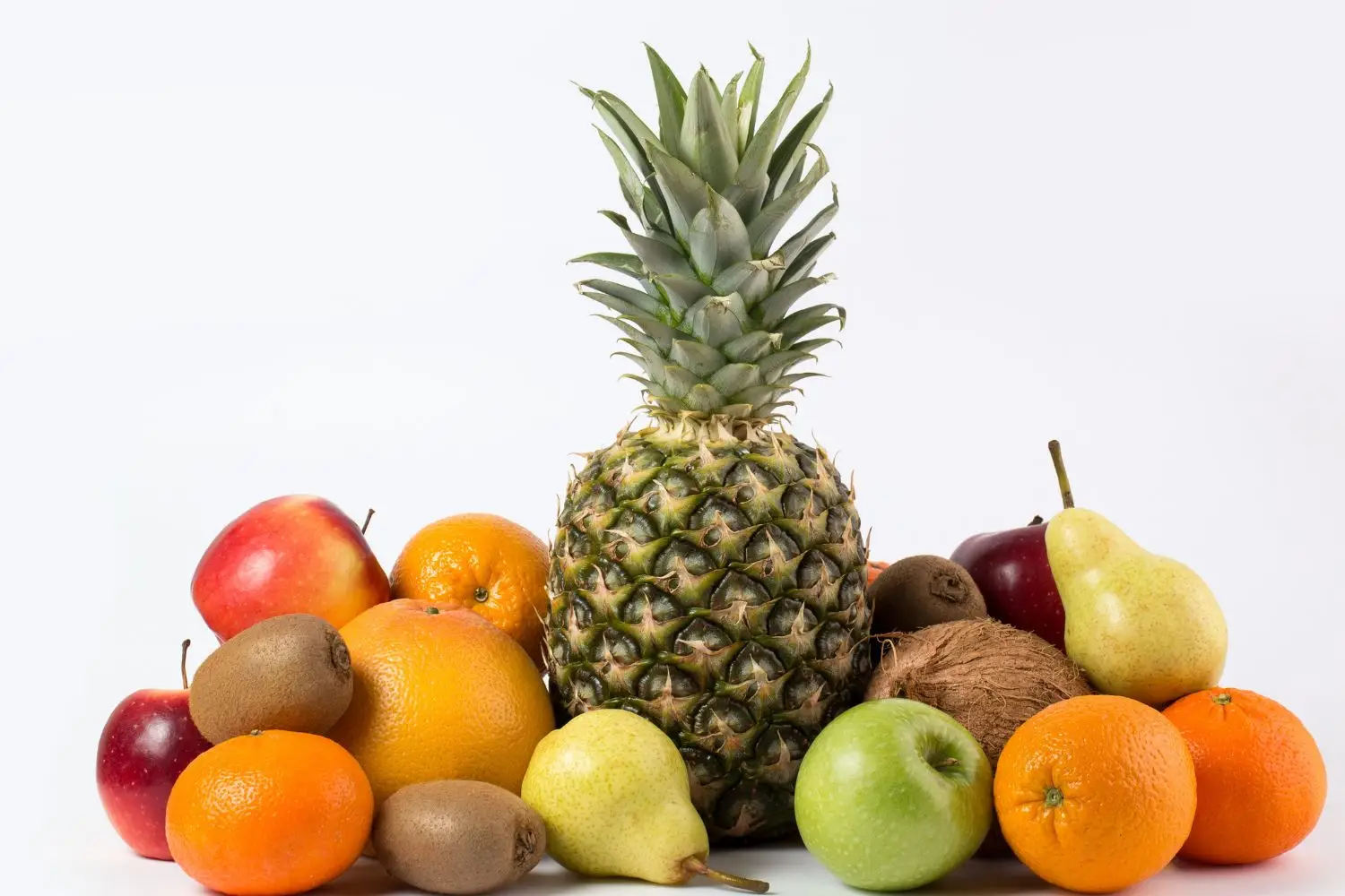 La frutta esotica che rafforza le difese immunitarie: varietà da scegliere questo mese secondo la SINU La frutta esotica che rafforza le difese immunitarie: varietà da scegliere questo mese secondo la SINU
