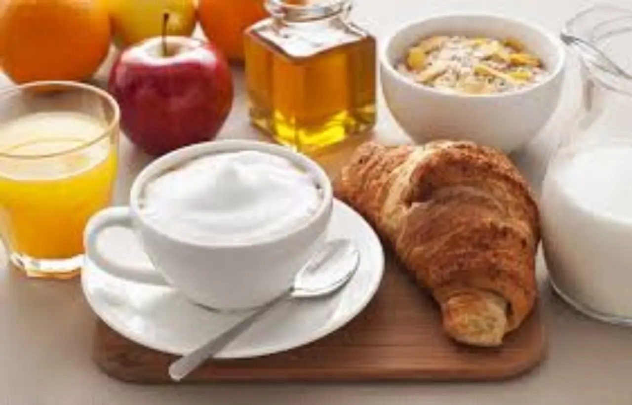 Colazione anti-stress a giugno: i 3 alimenti suggeriti dagli psicologi per iniziare la giornata sereni Colazione anti-stress a giugno: i 3 alimenti suggeriti dagli psicologi per iniziare la giornata sereni