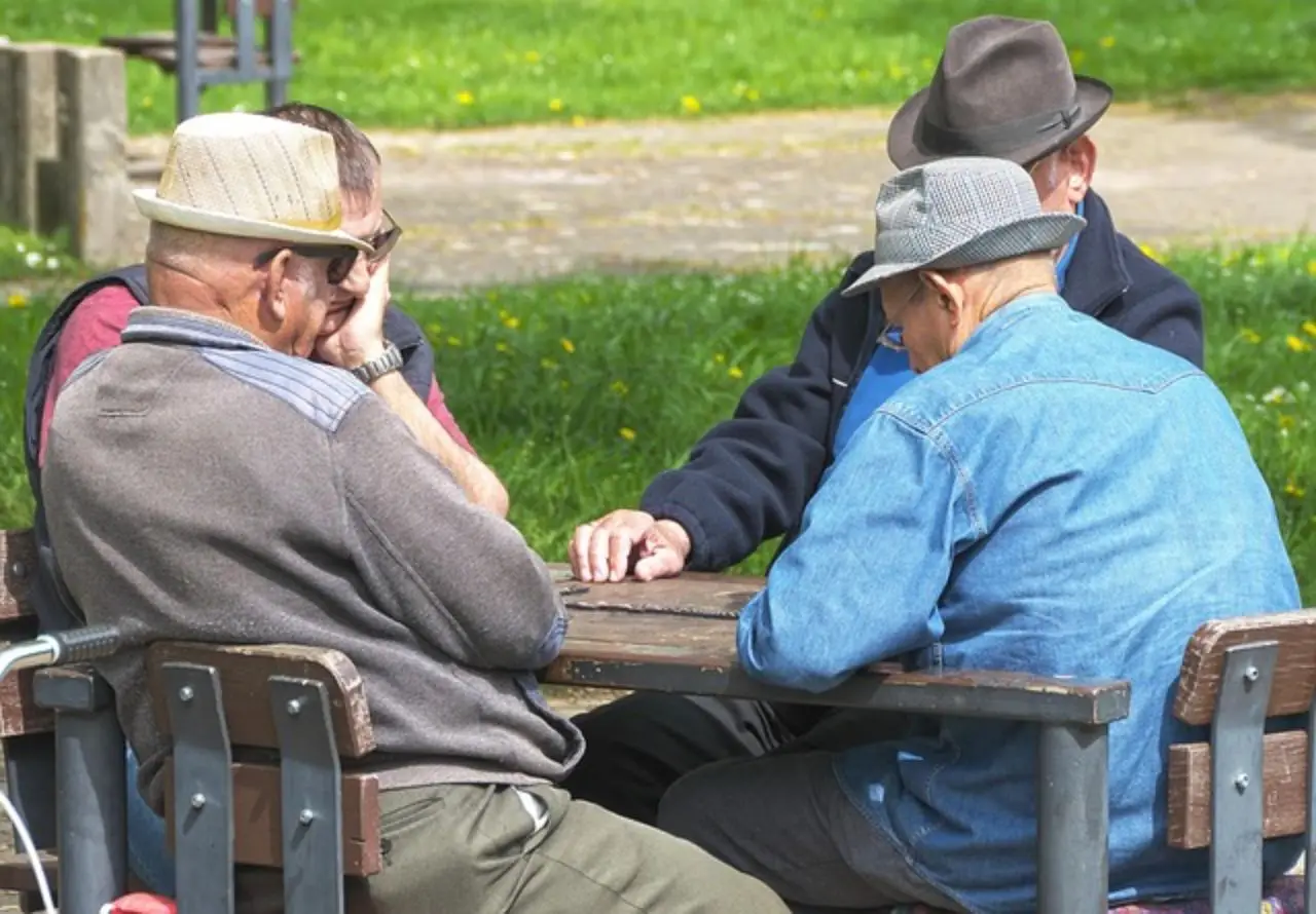 Il segreto degli anziani lucidi a 90 anni? Ecco cosa mangiano ogni giorno Il segreto degli anziani lucidi a 90 anni? Ecco cosa mangiano ogni giorno