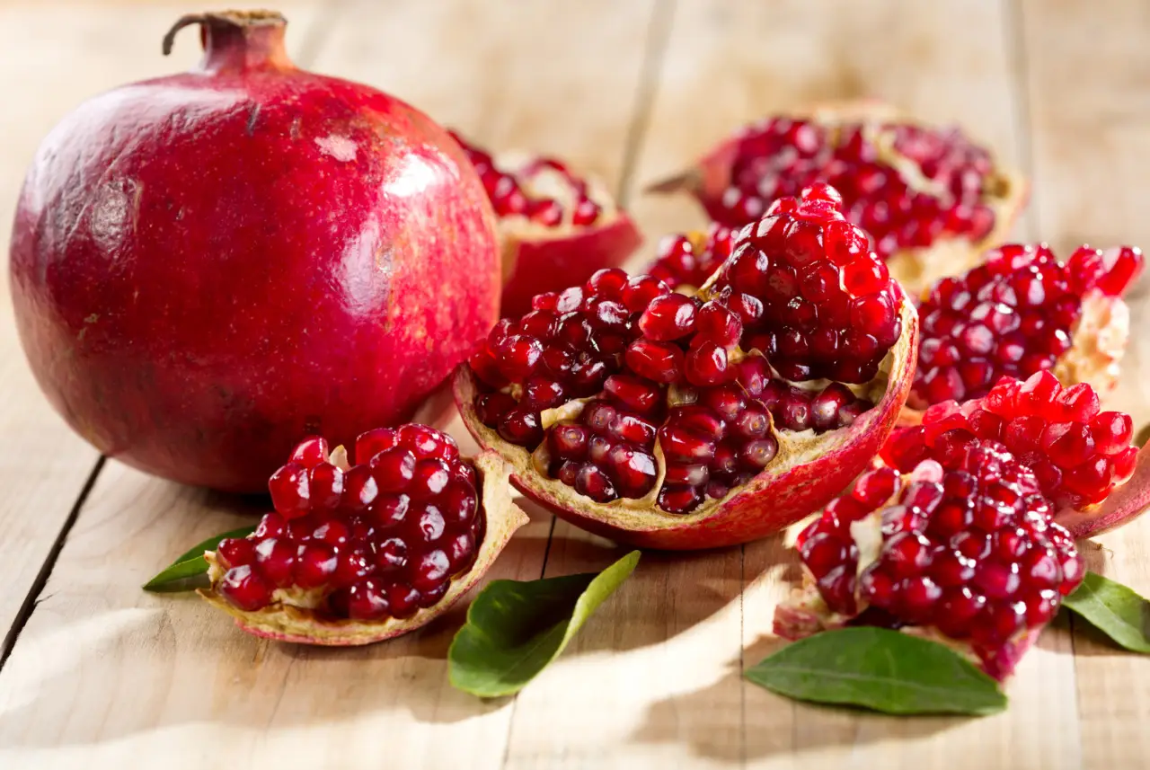 Il frutto estivo che fluidifica il sangue e protegge il cuore Il frutto estivo che fluidifica il sangue e protegge il cuore